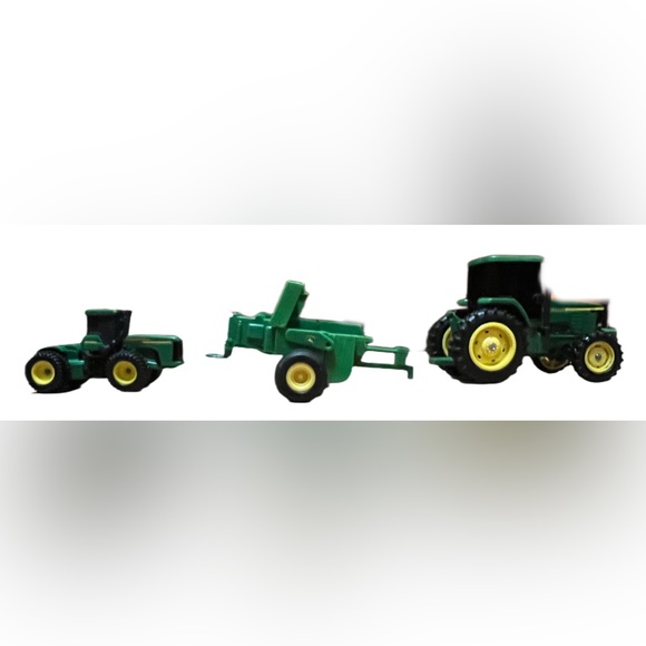 John Deere Toy Small Tractor Set - Picture 9 of 11